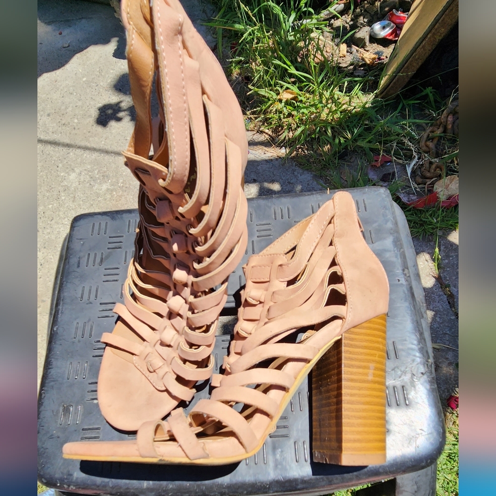 Booties - Picture 4 of 4